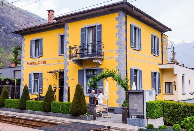 לינה וארוחת בוקר אינטרניה Ristorante Della Stazione Da Yanelo מראה חיצוני תמונה
